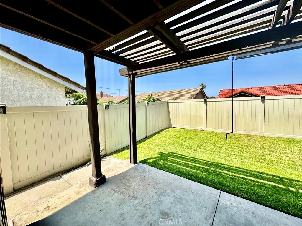 11308 Sherwood Court, Fontana, California 92337 home-pic-12