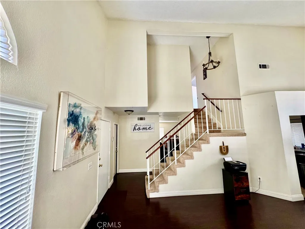 11308 Sherwood Court, Fontana, California 92337 home-pic-3