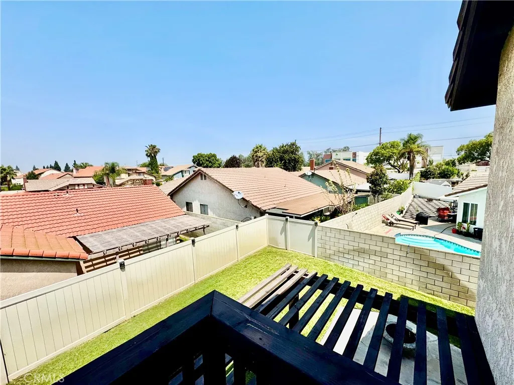 11308 Sherwood Court, Fontana, California 92337 home-pic-5