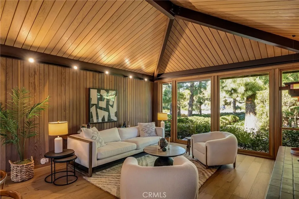 15 Margate Square, Palos Verdes Estates, California 90274 home-pic-10