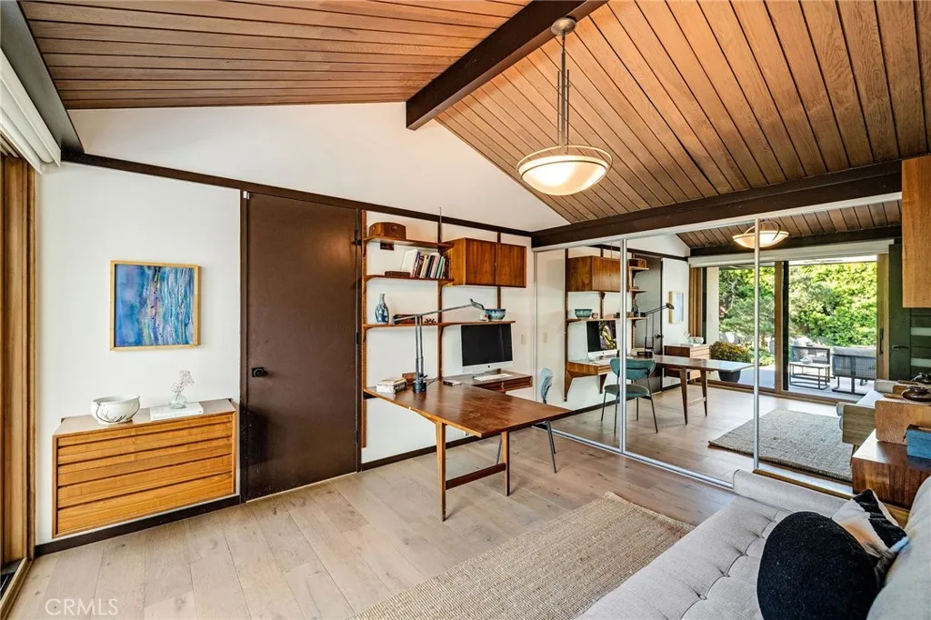 15 Margate Square, Palos Verdes Estates, California 90274 home-pic-23