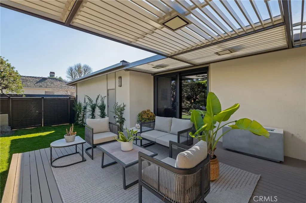 15 Margate Square, Palos Verdes Estates, California 90274 home-pic-26