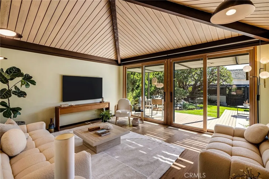 15 Margate Square, Palos Verdes Estates, California 90274 home-pic-1