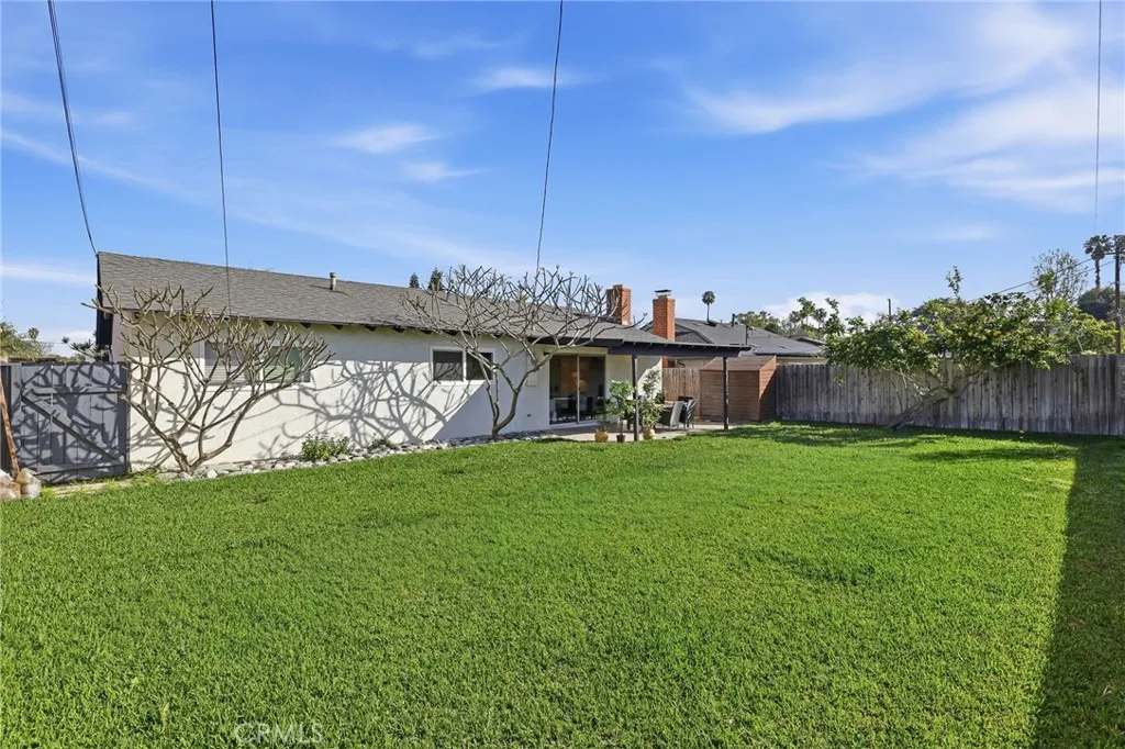 8282 Noble Circle, Huntington Beach, California 92647 home-pic-27