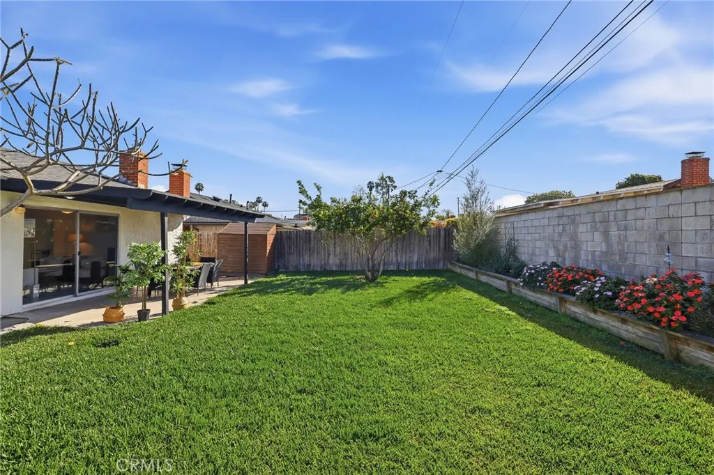 8282 Noble Circle, Huntington Beach, California 92647 home-pic-30