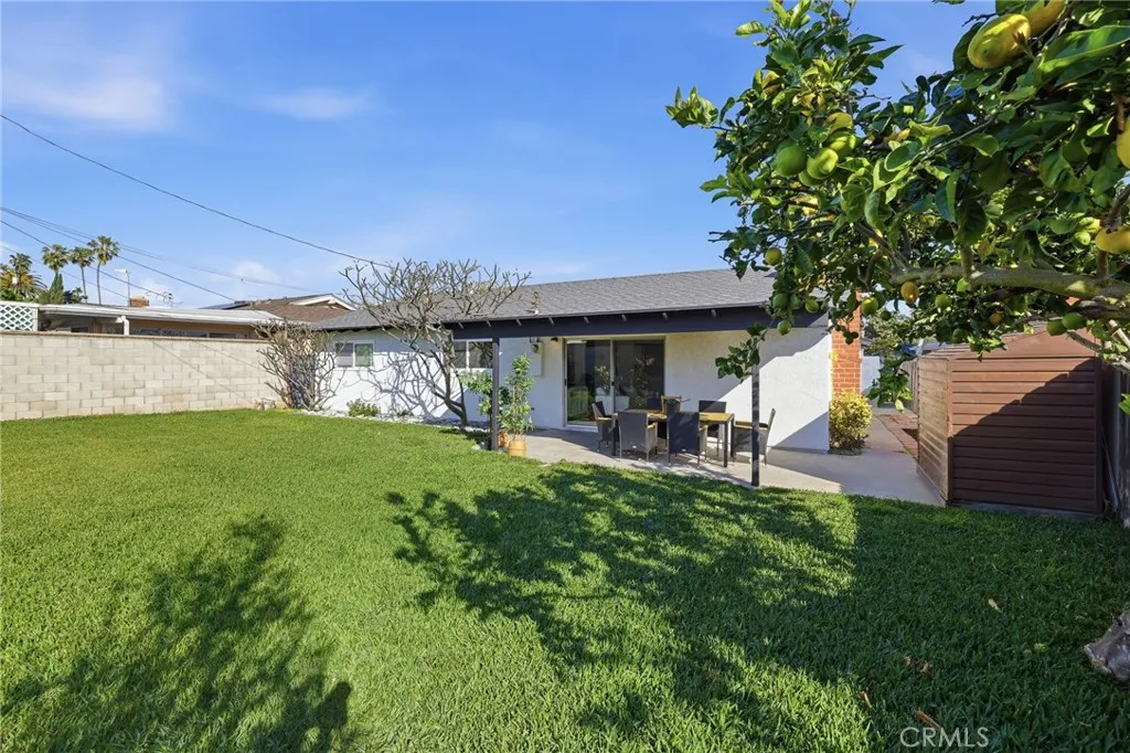 8282 Noble Circle, Huntington Beach, California 92647 home-pic-29