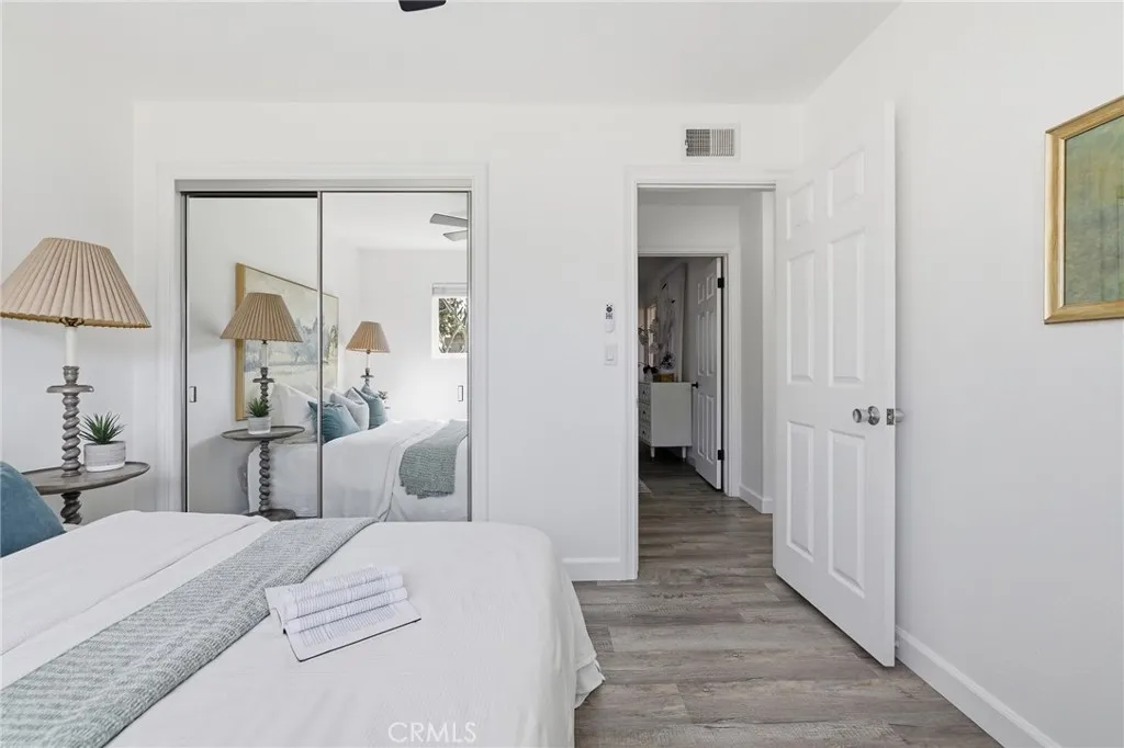 8282 Noble Circle, Huntington Beach, California 92647 home-pic-17