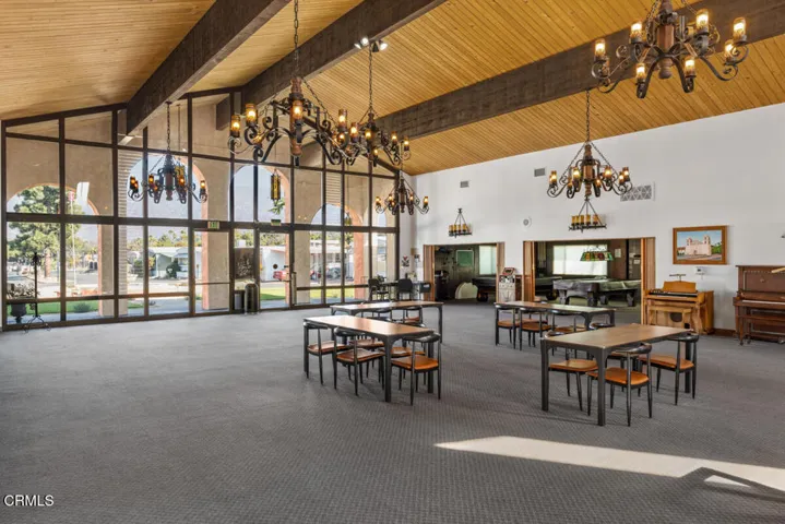 Clubhouse(1)