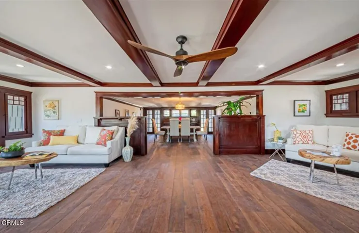 5357 Victoria Ave 1_3