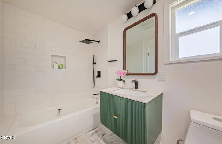 5357 Victoria Ave 1_7