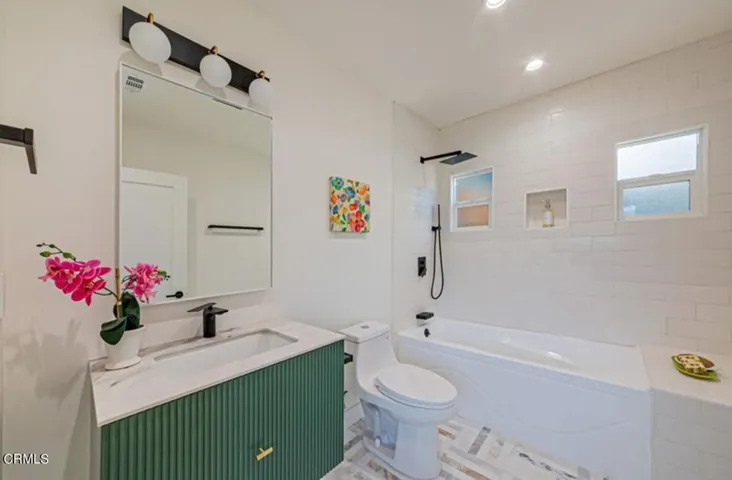 5357 Victoria Ave 1_12