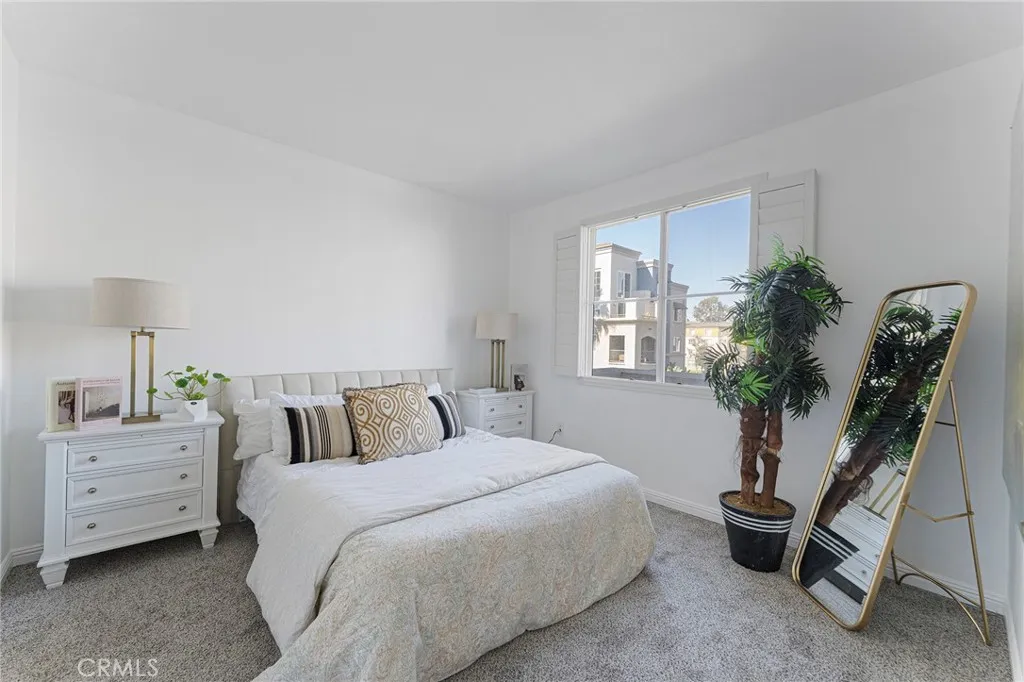 2380 Scholarship, Irvine, California 92612 home-pic-15