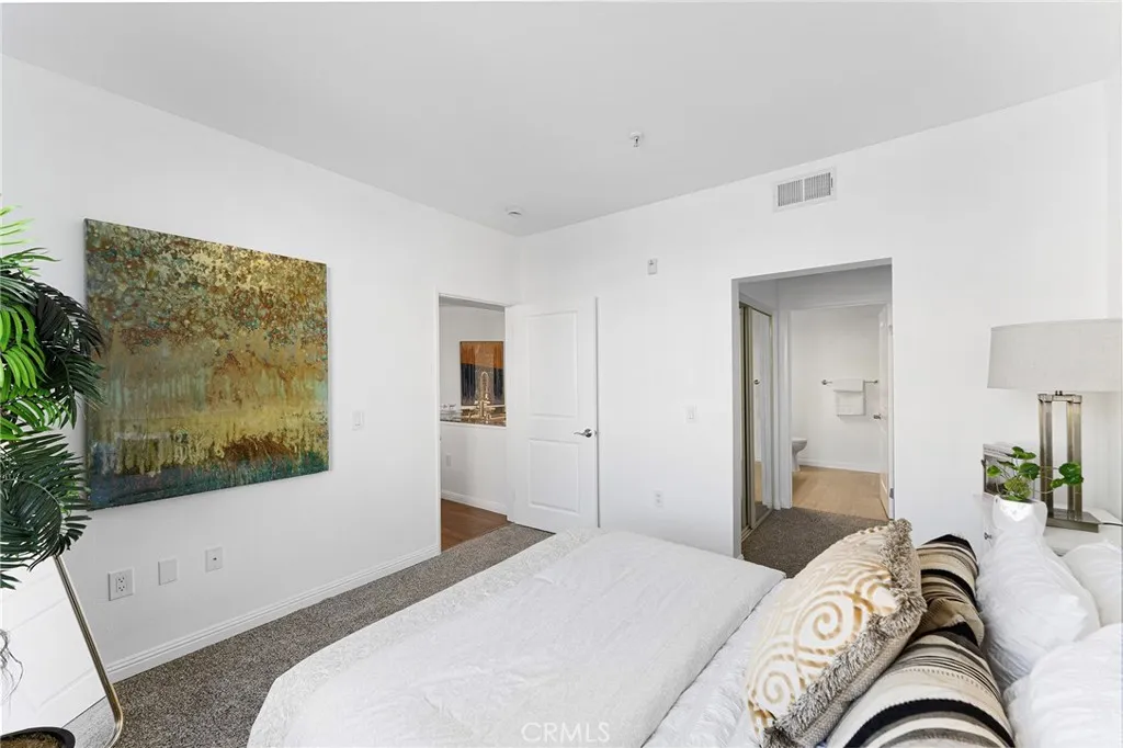 2380 Scholarship, Irvine, California 92612 home-pic-16