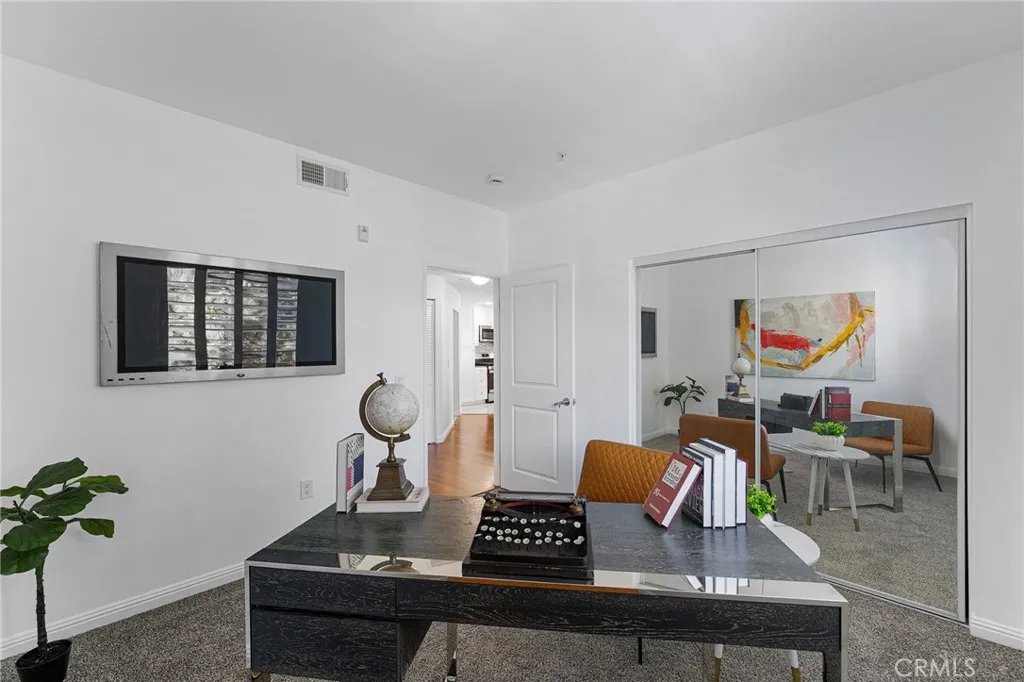 2380 Scholarship, Irvine, California 92612 home-pic-21