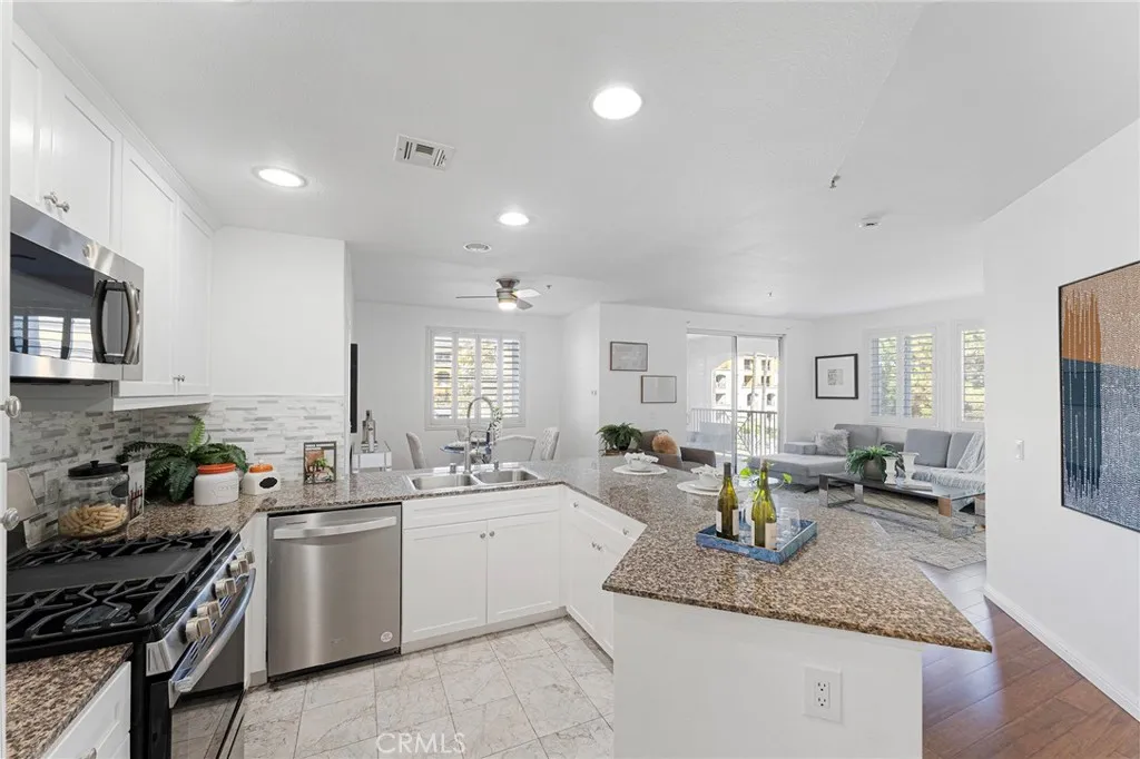 2380 Scholarship, Irvine, California 92612 home-pic-14