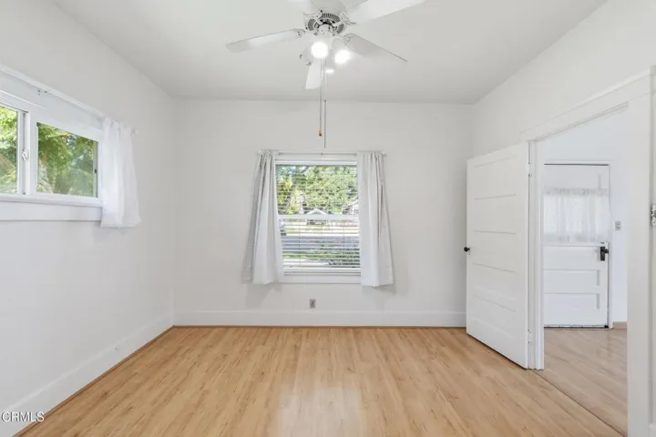 024_916_e_santa_paula_st_-_0023_243