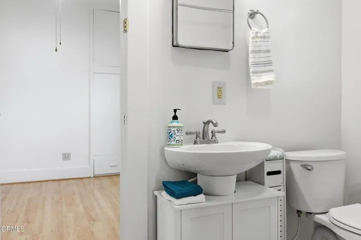 027_916_e_santa_paula_st_-_0026_964