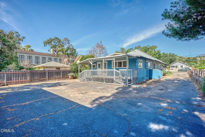 042_916_e_santa_paula_st_-_0041_99