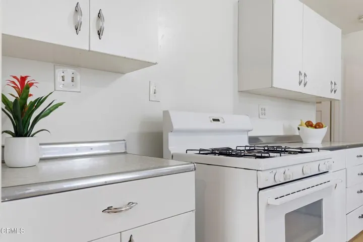 016_916_e_santa_paula_st_-_0015_628