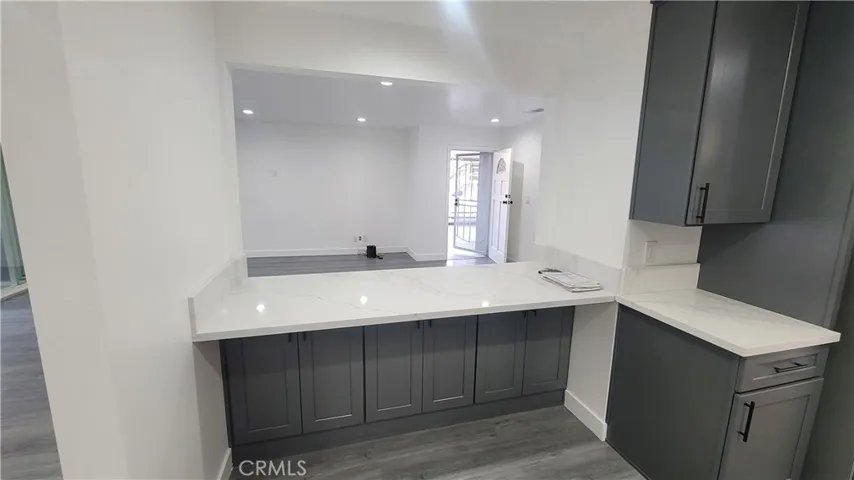 Kitchen Breakfast Bar