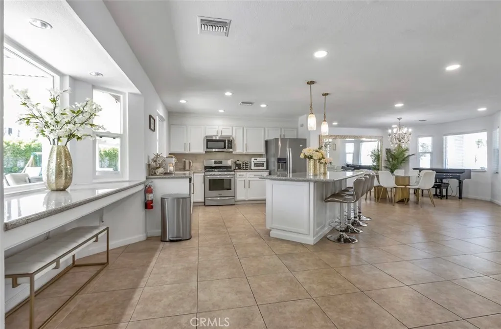 2230 N Volturno Road, Palm Springs, California 92262 home-pic-9