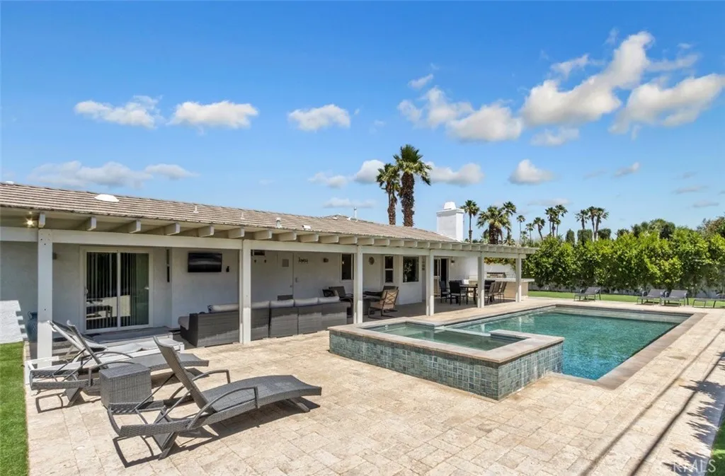 2230 N Volturno Road, Palm Springs, California 92262 home-pic-16