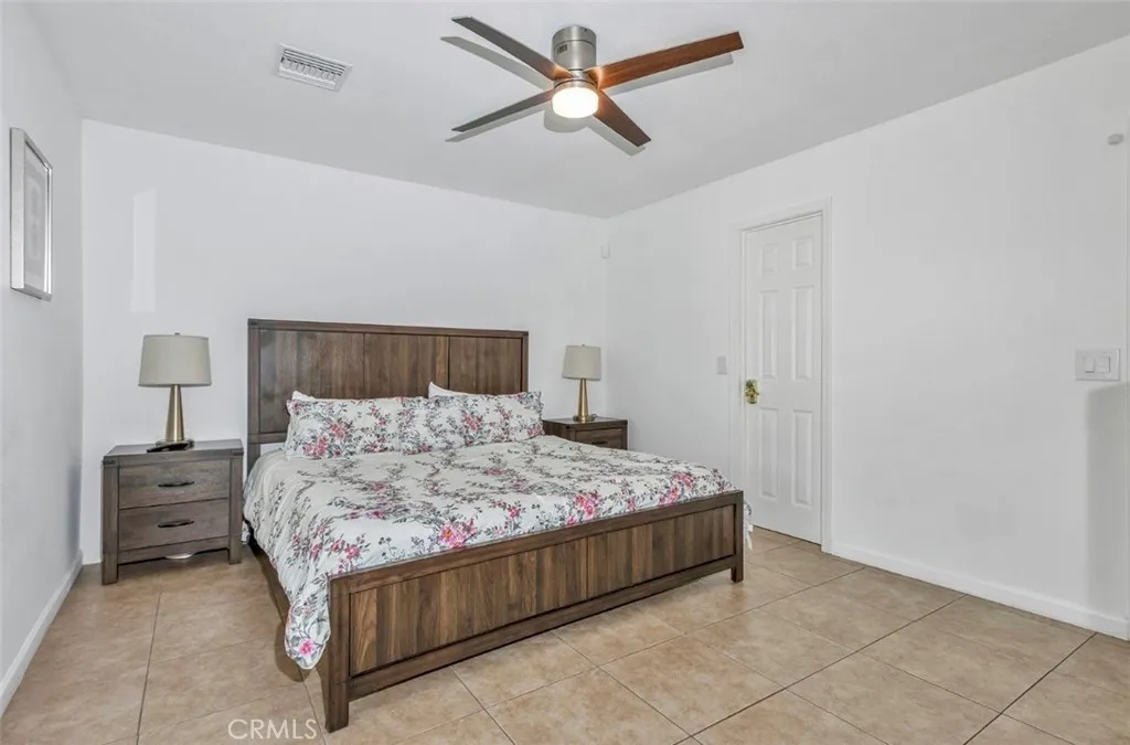 2230 N Volturno Road, Palm Springs, California 92262 home-pic-28