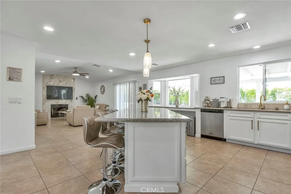 2230 N Volturno Road, Palm Springs, California 92262 home-pic-8