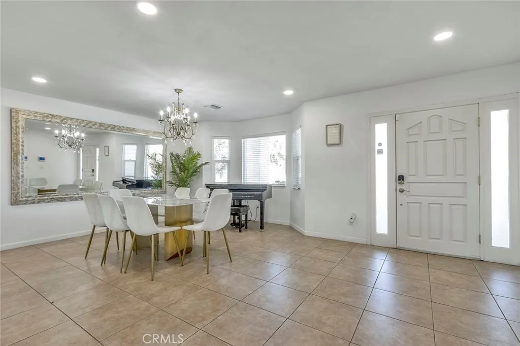 2230 N Volturno Road, Palm Springs, California 92262 home-pic-4