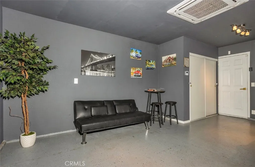 2230 N Volturno Road, Palm Springs, California 92262 home-pic-26