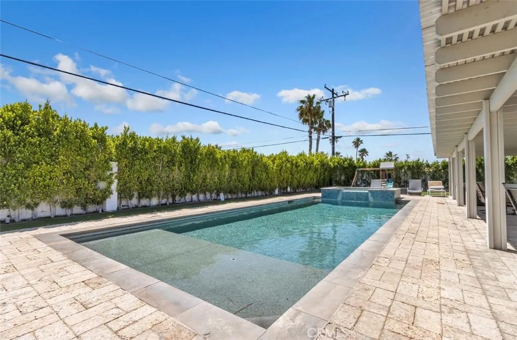 2230 N Volturno Road, Palm Springs, California 92262 home-pic-19