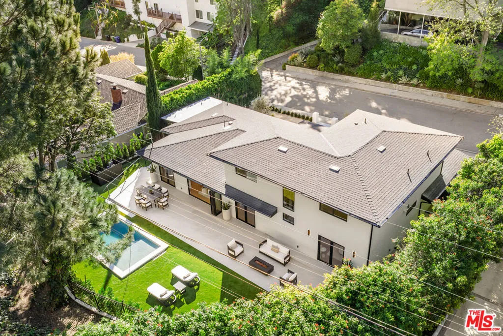 1902 Roscomare Road, Los Angeles, California 90077 home-pic-62