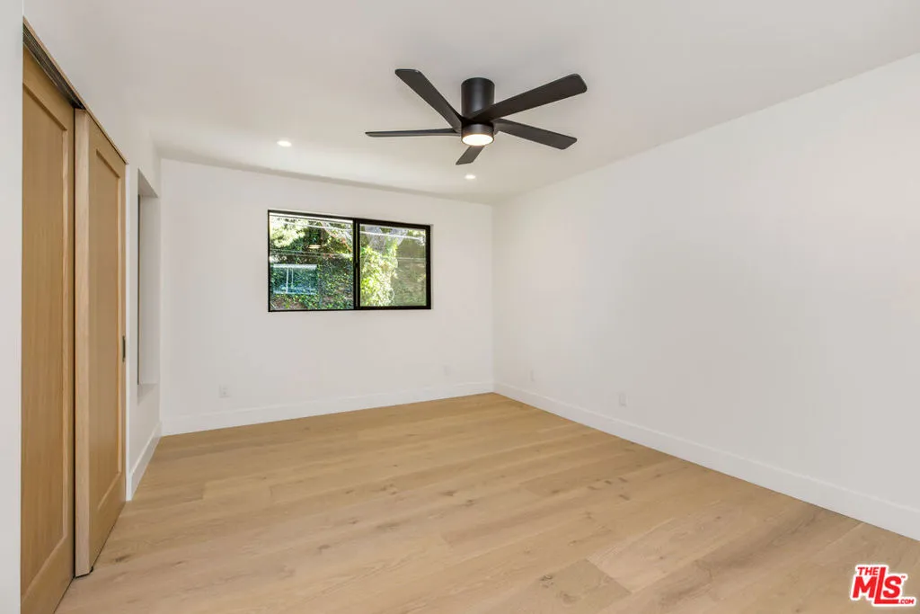 1902 Roscomare Road, Los Angeles, California 90077 home-pic-46