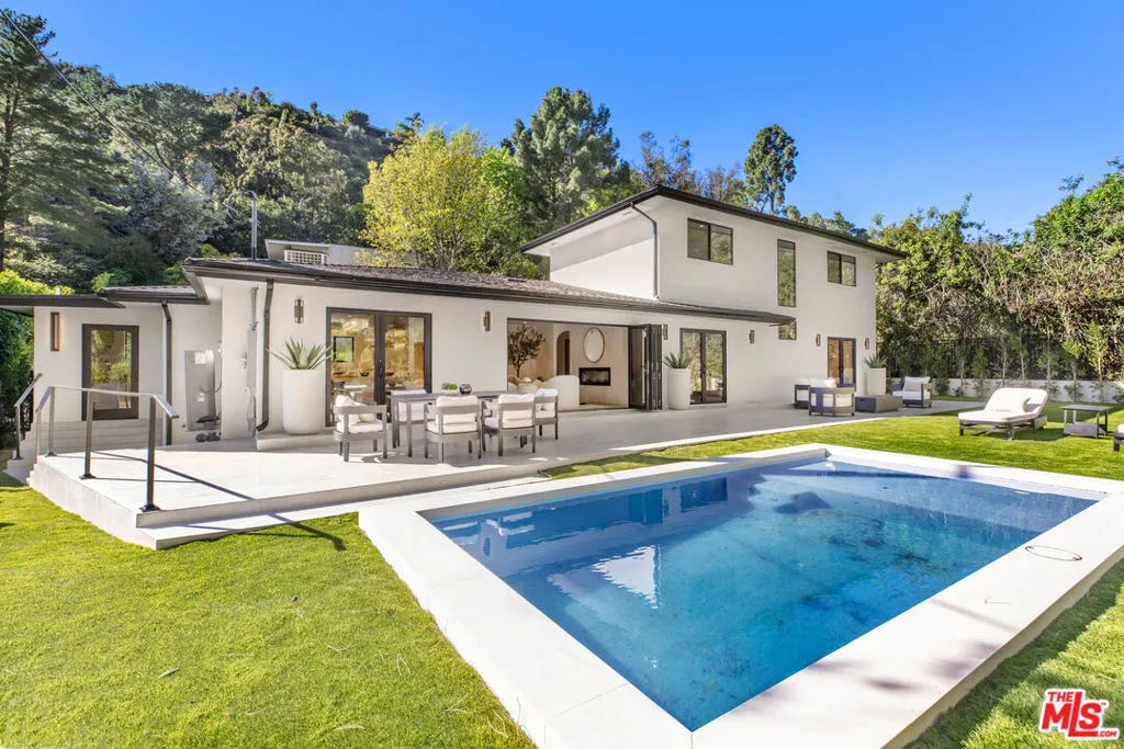 1902 Roscomare Road, Los Angeles, California 90077 home-pic-52