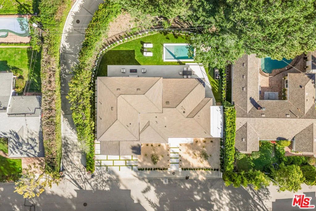 1902 Roscomare Road, Los Angeles, California 90077 home-pic-64