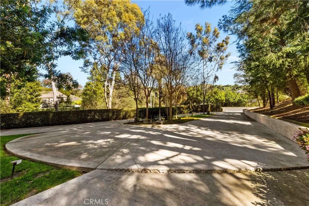 15930 Esquilime, Chino Hills, California 91709 home-pic-3