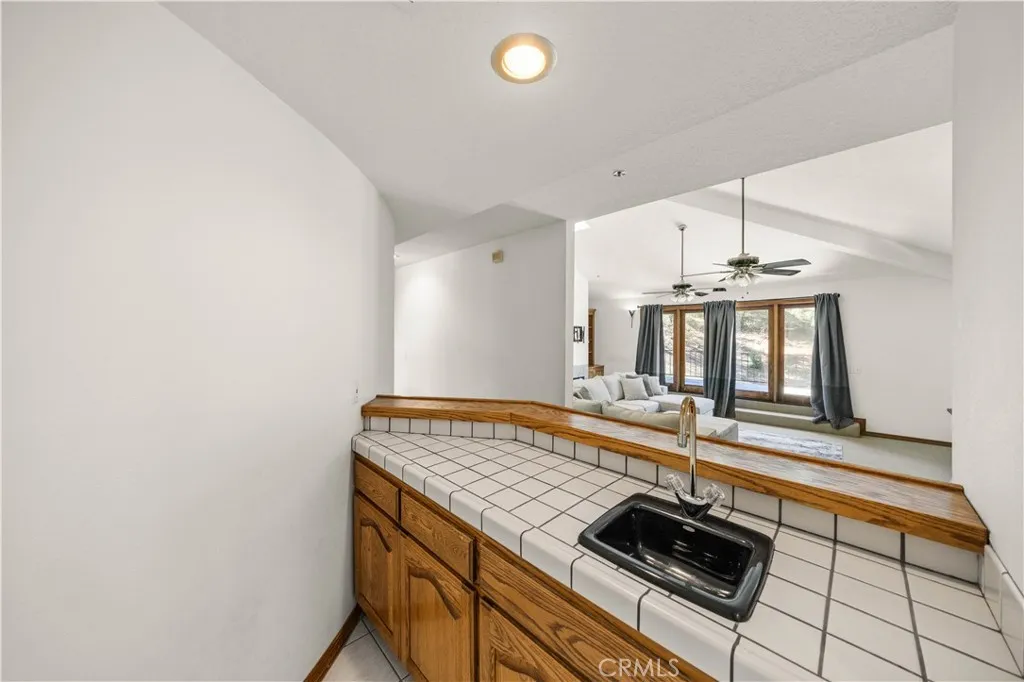 15930 Esquilime, Chino Hills, California 91709 home-pic-17