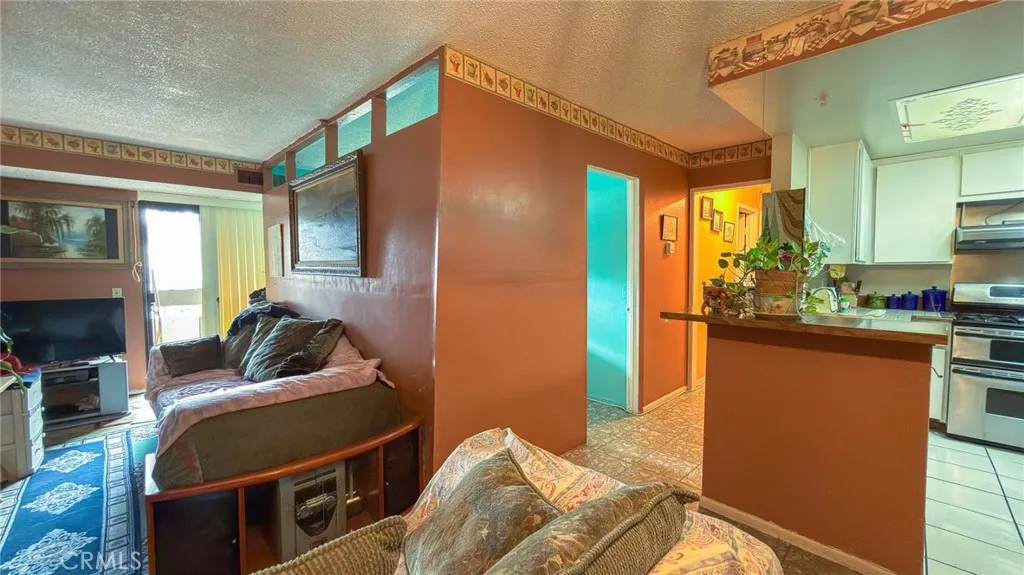700 W 3rd A314, Santa Ana, California 92701 home-pic-13