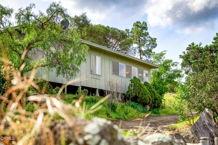 Upper House - 10848 Exterior