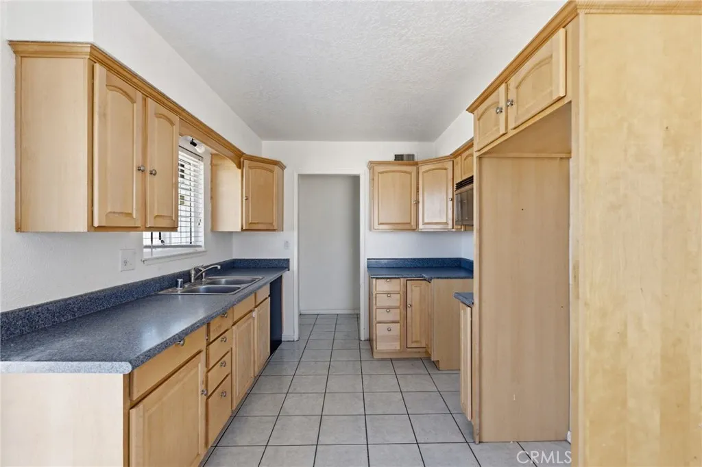 15144 S Culver, Victorville, California 92394 home-pic-12