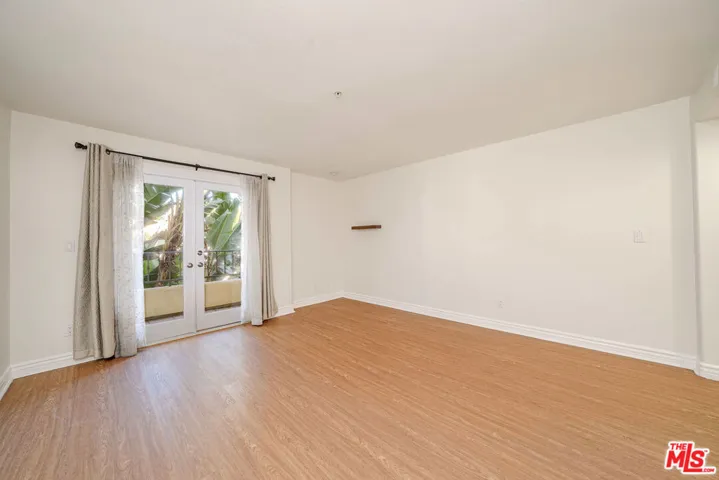 2311 Schader Drive 101, Santa Monica, California 90404