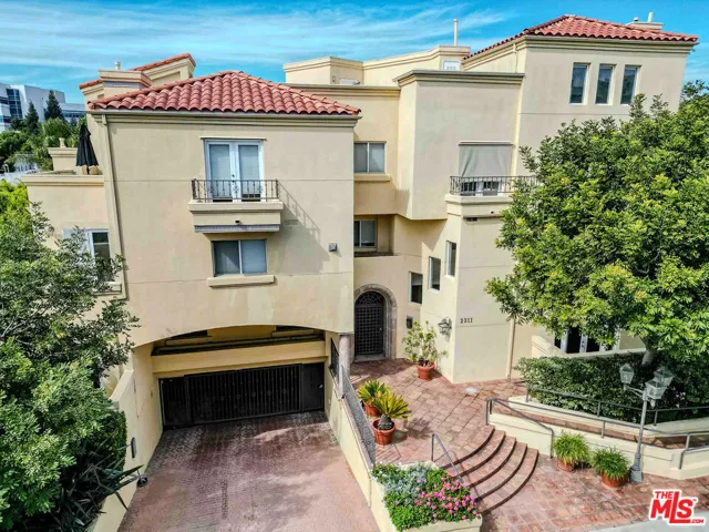 2311 Schader Drive 101, Santa Monica, California 90404