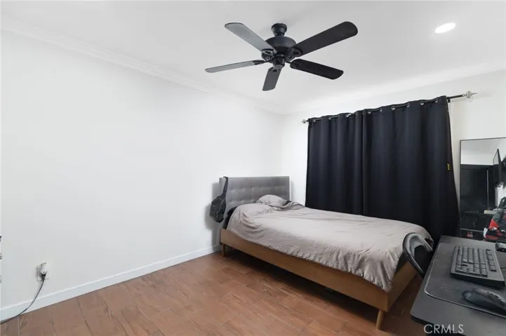 221 W Whittier Avenue, Hemet, California 92543