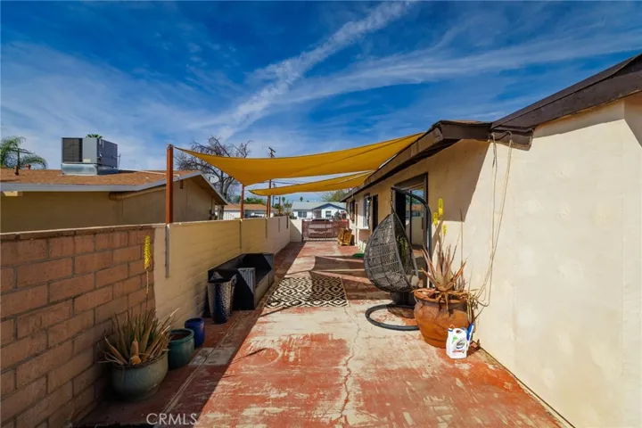 221 W Whittier Avenue, Hemet, California 92543