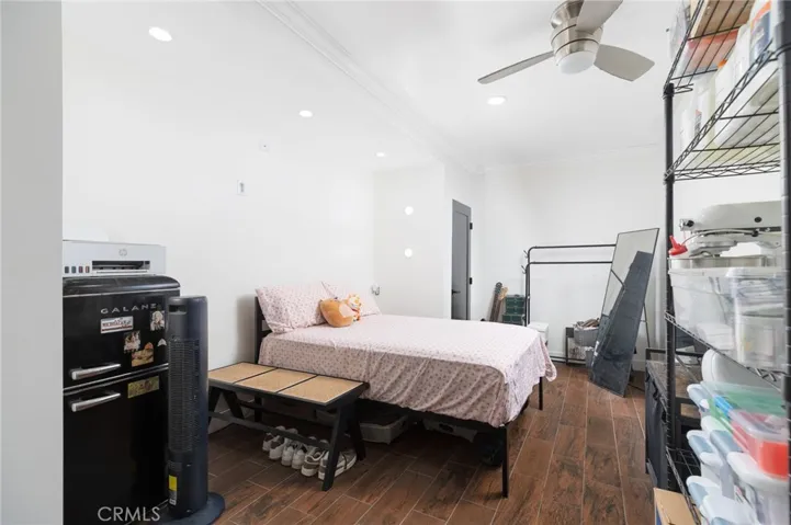 221 W Whittier Avenue, Hemet, California 92543