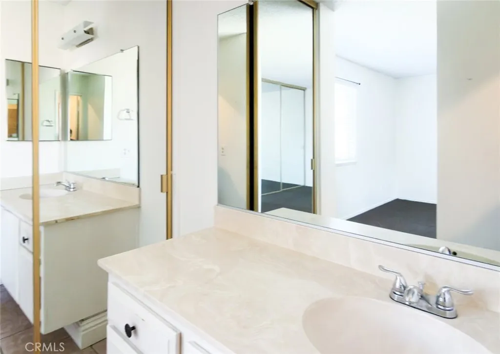 1274 Whisperglen, San Dimas, California 91773 home-pic-16