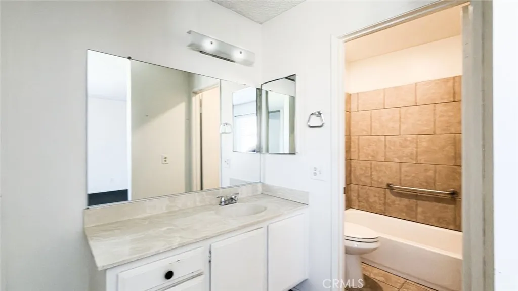 1274 Whisperglen, San Dimas, California 91773 home-pic-15
