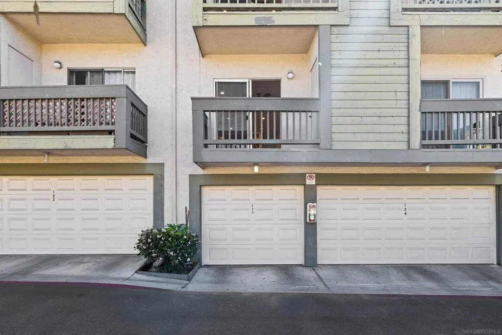 3908 60th St 123, San Diego, California 92115 home-pic-1