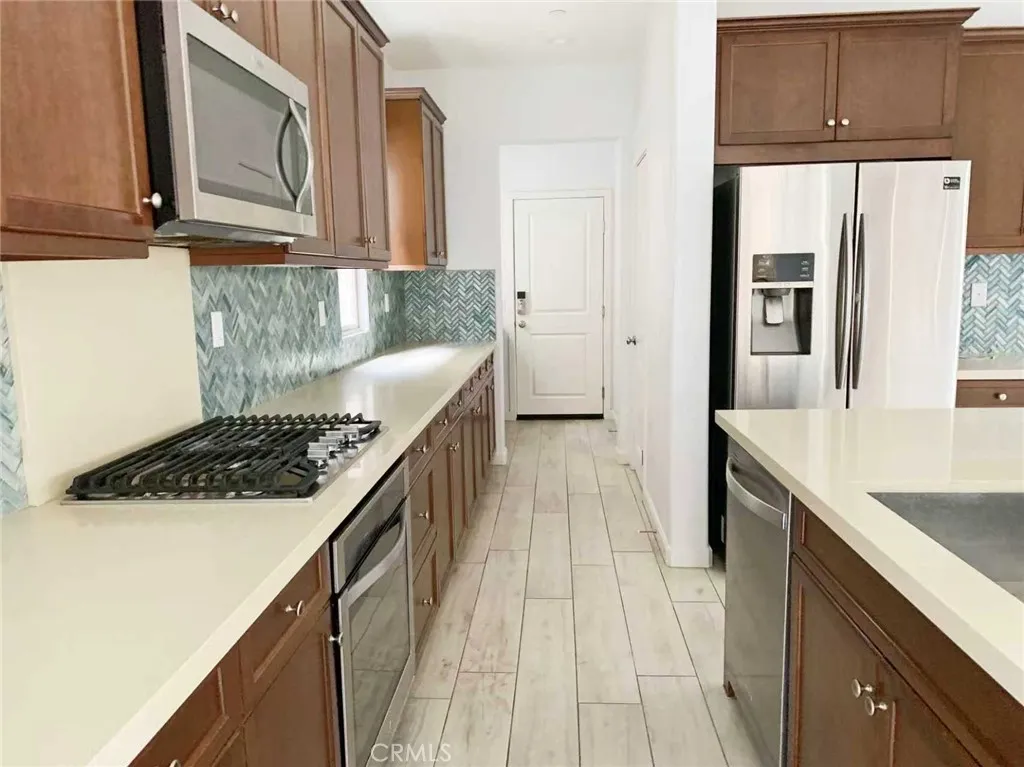 15769 Begonia Ave, Chino, California 91708 home-pic-3