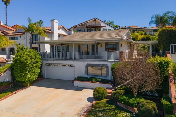 22081 Village Way Drive, Canyon Lake, California 92587
